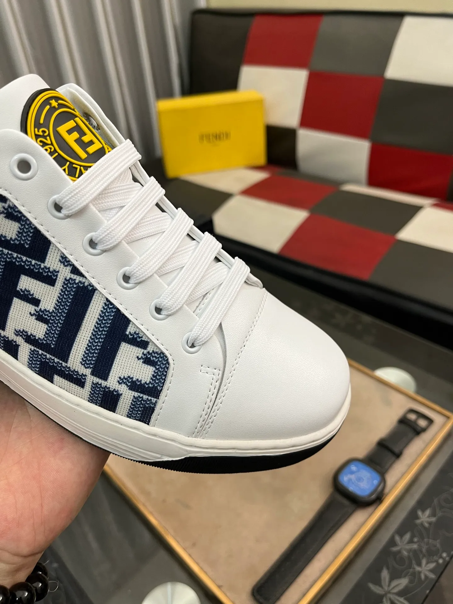 Men's Men's Shoes💰420⌚️⌚️[Fendi] Fendi's latest casual shoes for men! Available at counters simultaneously! Made entirely of imported top-grain calfskin, the interior is made of top-grain water-dyed cowhide, and the original factory-supplied rubber outsole. Leading new fashion concepts. Matching code: 38-442️⃣Colors available